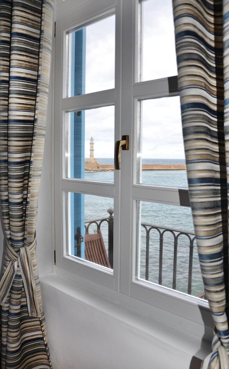 Amphora Hotel 3*
